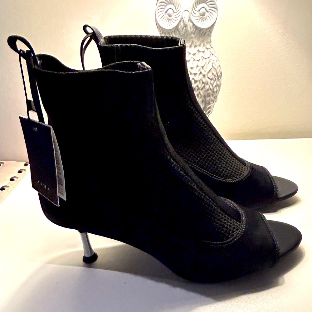Zara peep toe ankle boot